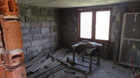 Hus Selishten dol, region Pernik 10