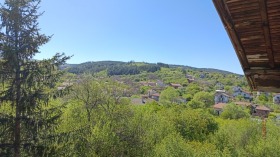 Hus Selishten dol, region Pernik 12