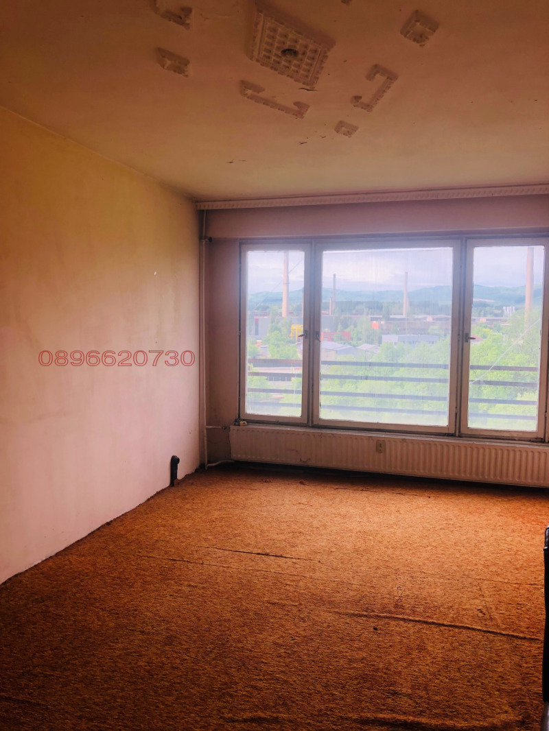 In vendita  Studio Pernik , Iztok , 46 mq | 54109942 - Immagine [2]