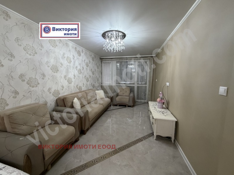 Продава 3-СТАЕН, гр. Велико Търново, Център, снимка 3 - Апартаменти - 52812757