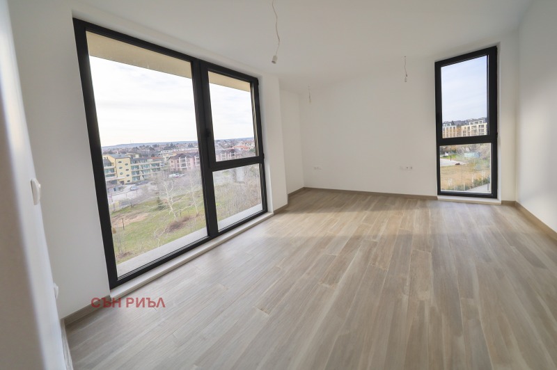 Продава 4-СТАЕН, гр. Варна, к.к. Св.Св. Константин и Елена, снимка 4 - Апартаменти - 52488240