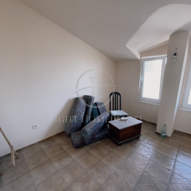 In vendita  Casa regione Plovdiv , Markovo , 976 mq | 65801168 - Immagine [8]