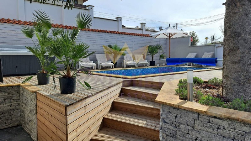 Продава КЪЩА, гр. Балчик, област Добрич, снимка 16 - Къщи - 53198973