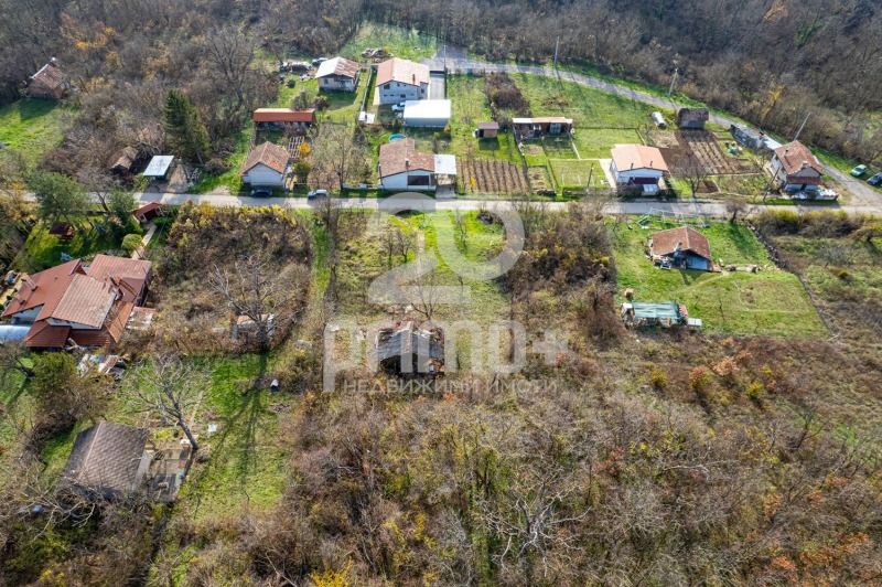 Продава ПАРЦЕЛ, с. Малки чифлик, област Велико Търново, снимка 5 - Парцели - 52690227