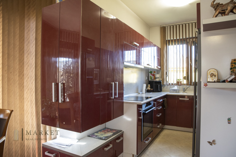 Продава КЪЩА, гр. Пловдив, Остромила, снимка 8 - Къщи - 52512671