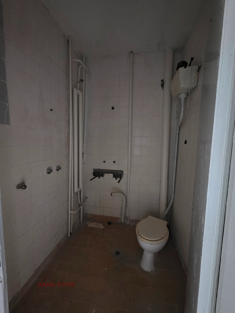 Продава ХОТЕЛ, гр. Априлци, област Ловеч, снимка 12 - Хотели - 53189740