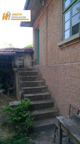 Продажба на имоти в с. Русаля, област Велико Търново - изображение 5 