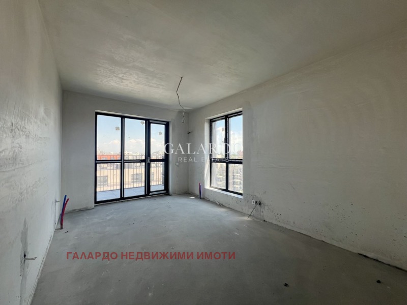 À venda  2 quartos Sofia , Krasno selo , 151 m² | 97788659 - imagem [4]