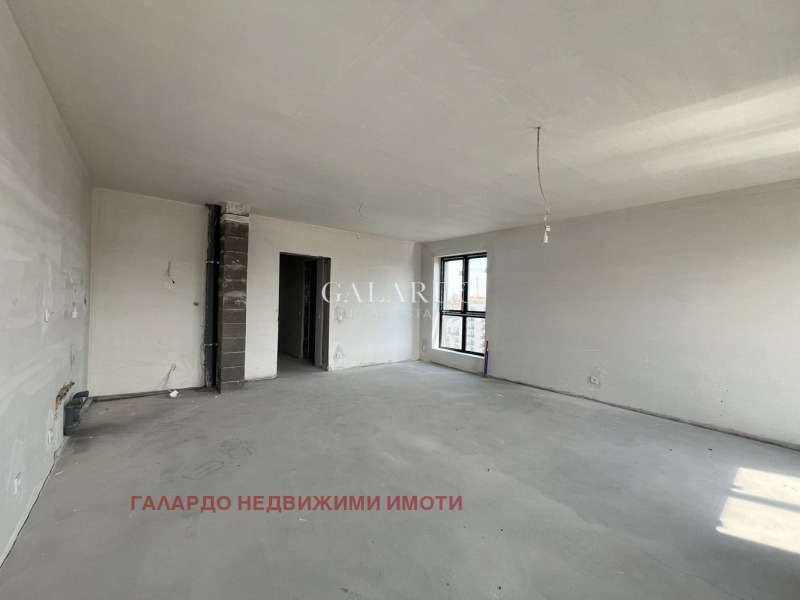 À venda  2 quartos Sofia , Krasno selo , 151 m² | 97788659 - imagem [5]