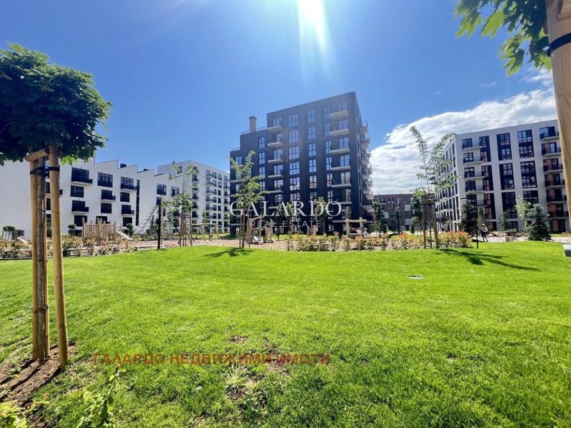 À venda  2 quartos Sofia , Krasno selo , 151 m² | 97788659
