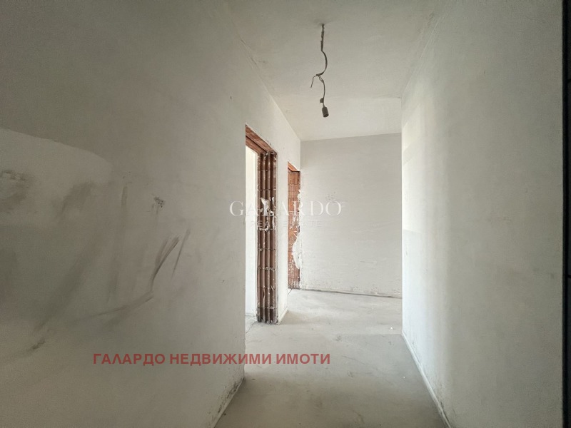 À venda  2 quartos Sofia , Krasno selo , 151 m² | 97788659 - imagem [9]