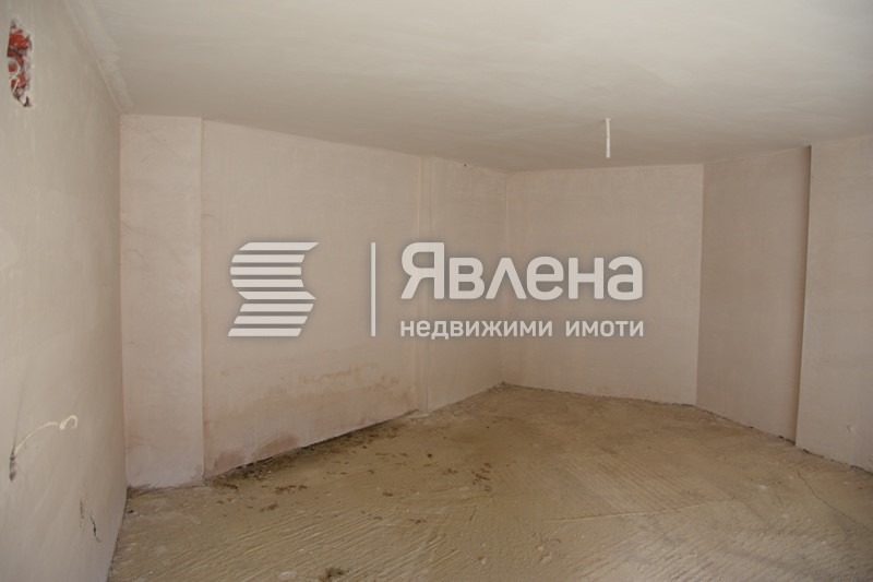 Продава ГАРАЖ, ПАРКОМЯСТО, гр. Благоевград, Еленово 1, снимка 3 - Гаражи и паркоместа - 55226177