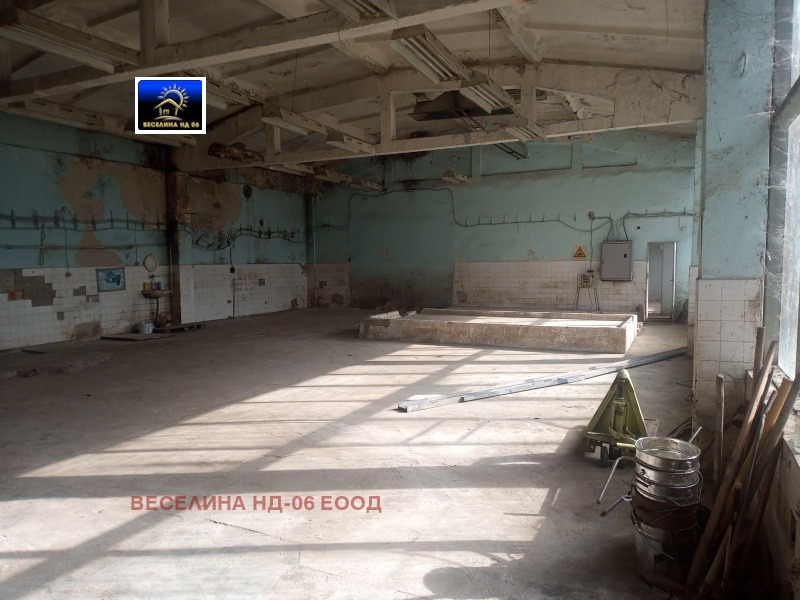 Продава  Пром. помещение град Добрич , Промишлена зона - Север , 1050 кв.м | 66891589 - изображение [2]