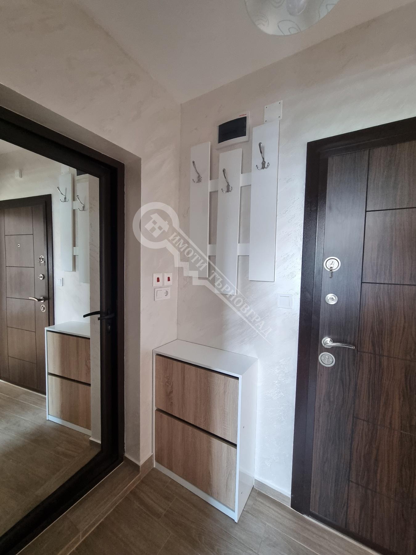 Продава 2-СТАЕН, гр. Велико Търново, Център, снимка 6 - Апартаменти - 54447669