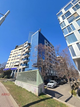 3 bedroom Hipodruma, Sofia 14