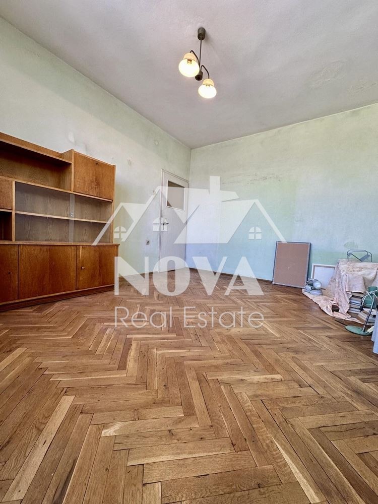 Продава 4-СТАЕН, гр. Варна, Окръжна болница-Генерали, снимка 6 - Апартаменти - 54718093