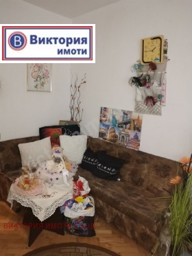 Продава 4-стаен град Велико Търново Колю Фичето - [1] 