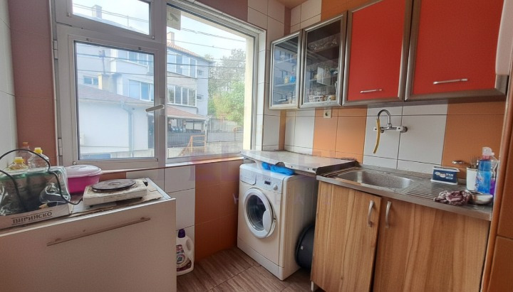 Продава ЕТАЖ ОТ КЪЩА, гр. Варна, Аспарухово, снимка 3 - Етаж от къща - 53233950