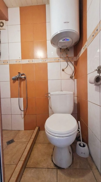 Продава ЕТАЖ ОТ КЪЩА, гр. Варна, Аспарухово, снимка 7 - Етаж от къща - 53233950