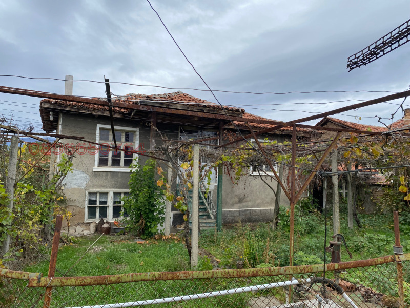 Продава КЪЩА, с. Долно Сахране, област Стара Загора, снимка 3 - Къщи - 52782080