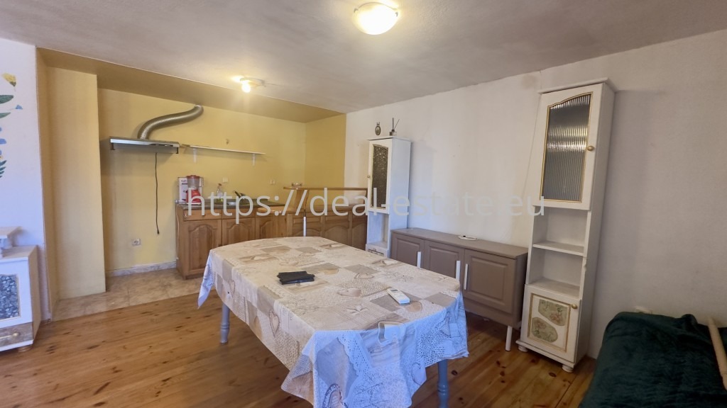 Продава 3-СТАЕН, гр. Благоевград, Широк център