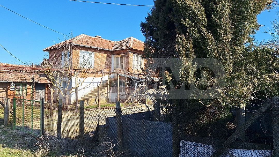 Продава КЪЩА, с. Шарково, област Ямбол, снимка 2 - Къщи - 53859552