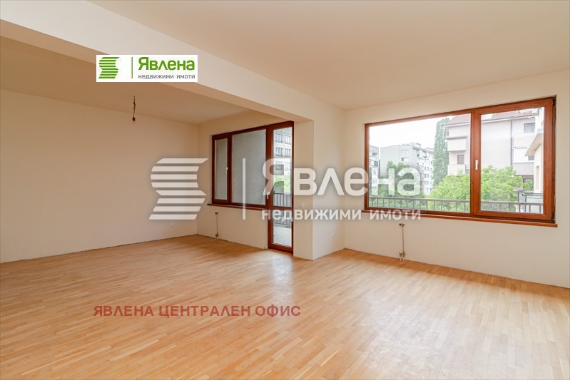 À venda  3 quartos Sofia , Iztok , 265 m² | 47243430