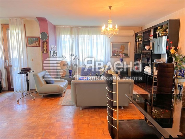 Продава 4-СТАЕН, гр. София, Гоце Делчев, снимка 5 - Апартаменти - 52743512