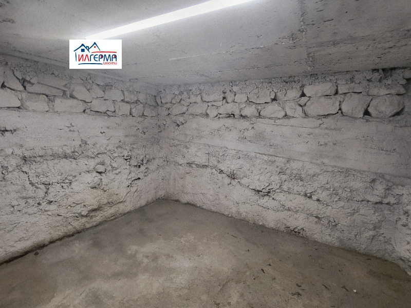 Продава  Къща град Перник , Драгановец , 316 кв.м | 89441496 - изображение [15]