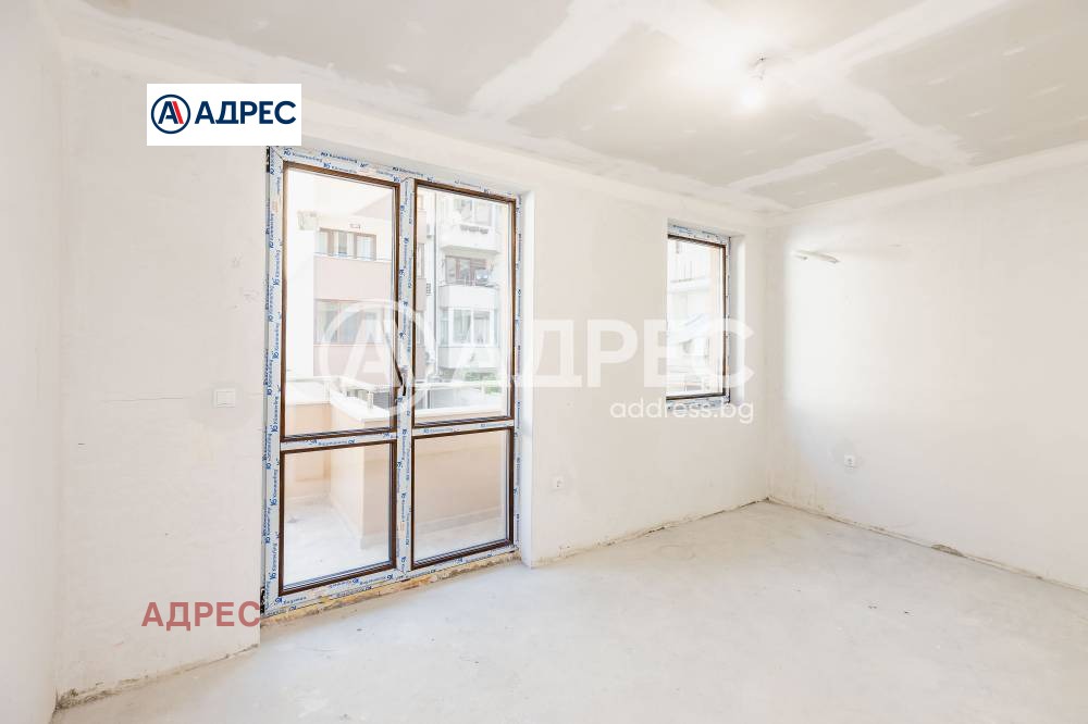 Продава 3-СТАЕН, гр. Варна, Лятно кино Тракия