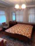 Продава КЪЩА, област Велико Търново, гр. Елена • 90000 € / 176024.70 лв. • 96539011 6