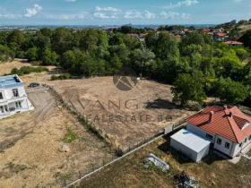 Plot Parvenets, region Plovdiv