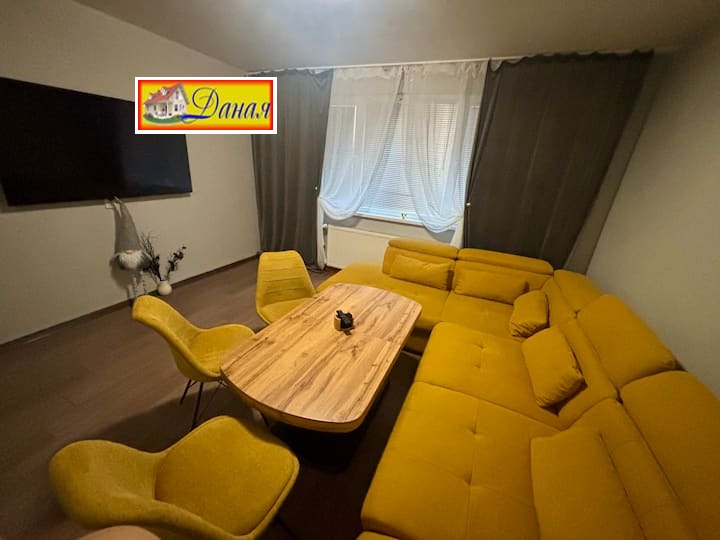 Продава ЕТАЖ ОТ КЪЩА, гр. Враца, Център