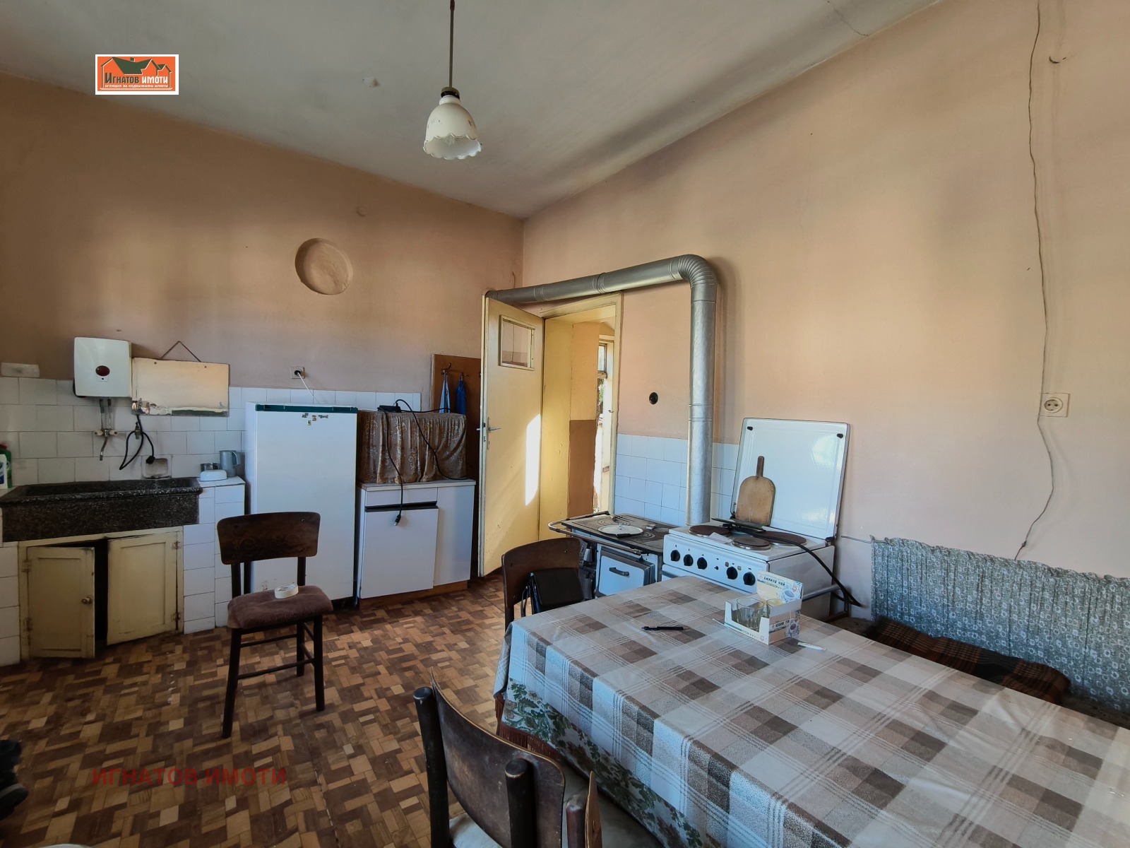 Продава КЪЩА, с. Калугерово, област Пазарджик, снимка 2 - Къщи - 52247730