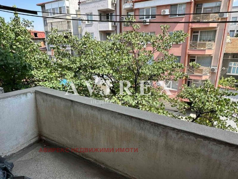 Te koop  2 slaapkamers Plovdiv , Kamenitsa 1 , 120 m² | 72136112 - afbeelding [12]