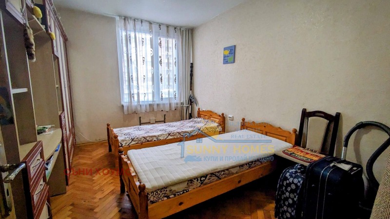 Продава  3-стаен град Велико Търново , Колю Фичето , 81 кв.м | 54351240 - изображение [3]