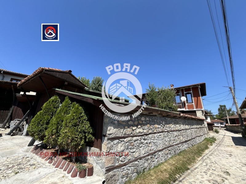 Продава КЪЩА, гр. Копривщица, област София област, снимка 2 - Къщи - 52396205