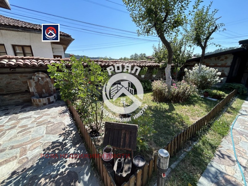 Продава КЪЩА, гр. Копривщица, област София област, снимка 3 - Къщи - 52396205