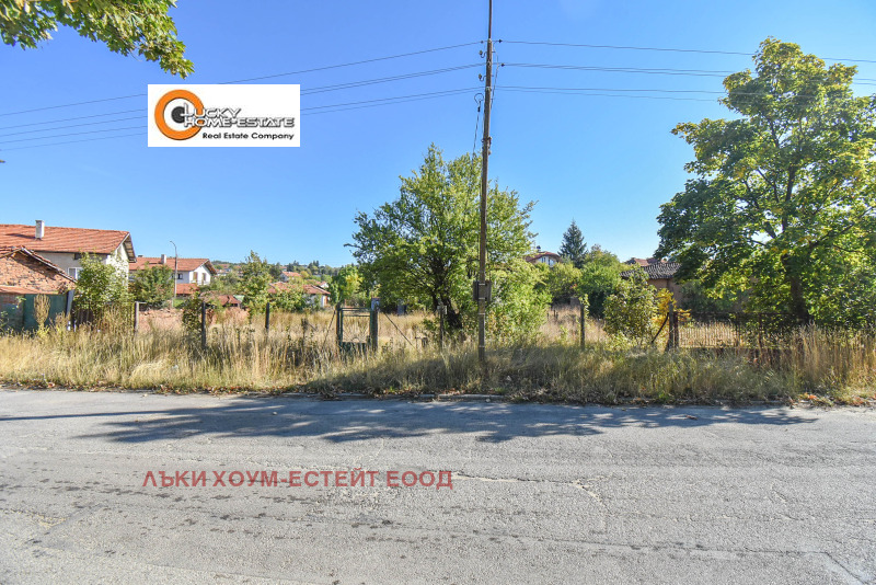 Продава  Парцел област София , с. Горни Окол , 872 кв.м | 60372631 - изображение [2]