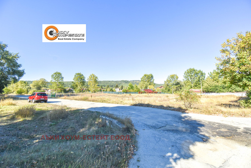 Продава  Парцел област София , с. Горни Окол , 872 кв.м | 60372631 - изображение [6]