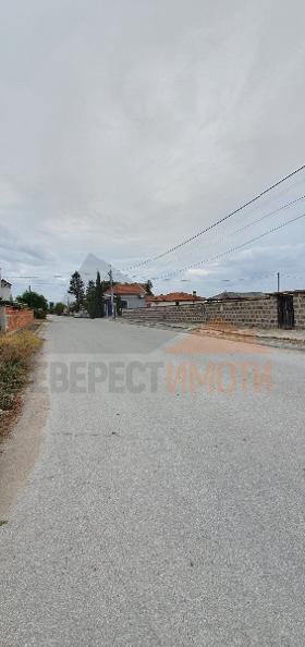 Продажба на имоти в с. Калековец, област Пловдив - изображение 13 