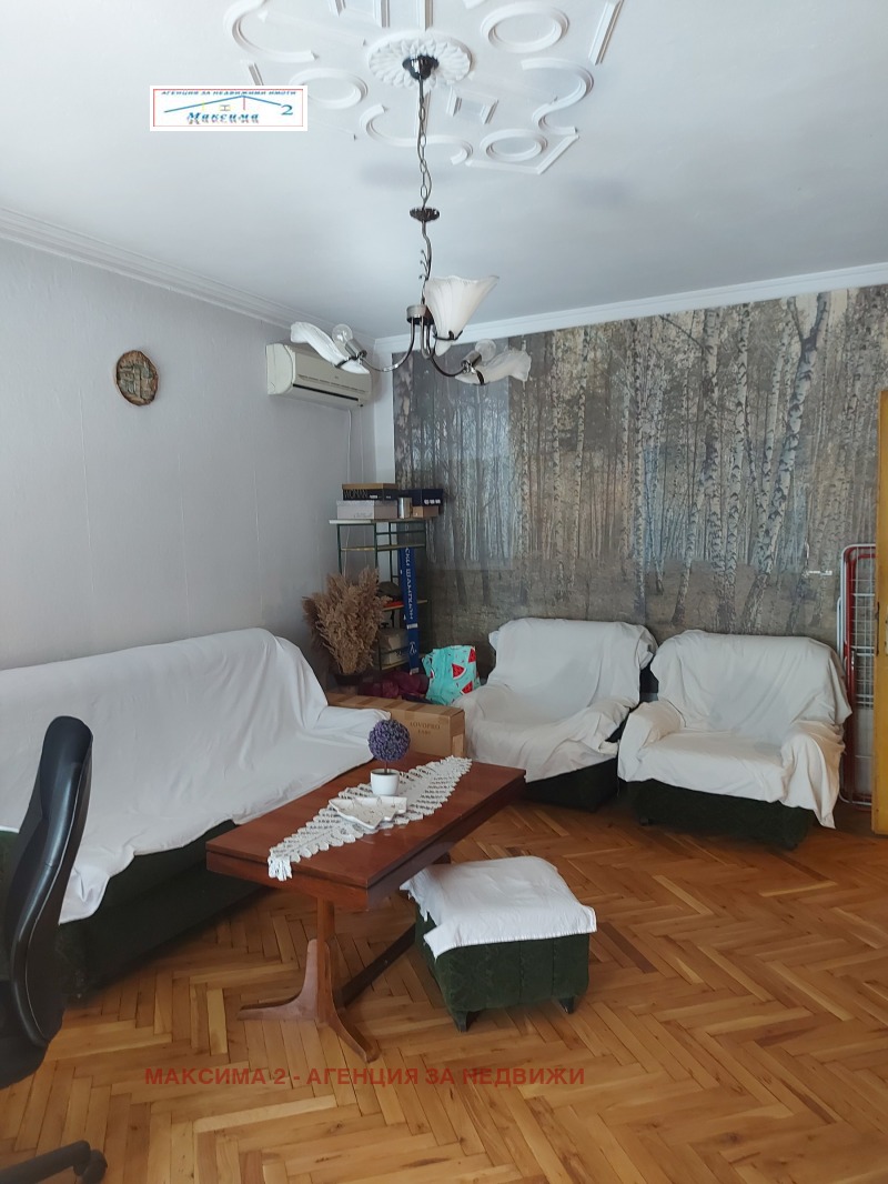 For Sale  2 bedroom Pleven , Idealen tsentar , 130 sq.m | 69932625