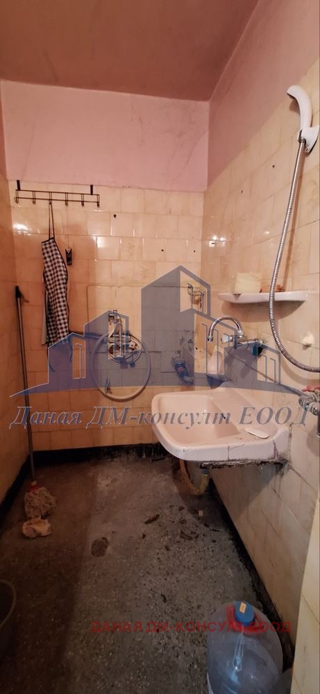 Продава  3-стаен град Шумен , Тракия , 86 кв.м | 69632641 - изображение [3]