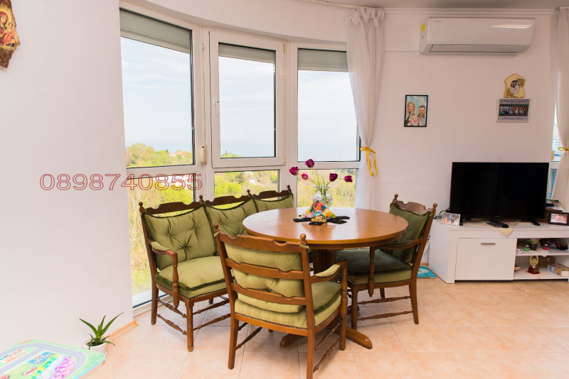Till salu  2 sovrum region Dobrich , Baltjik , 82 kvm | 90611280
