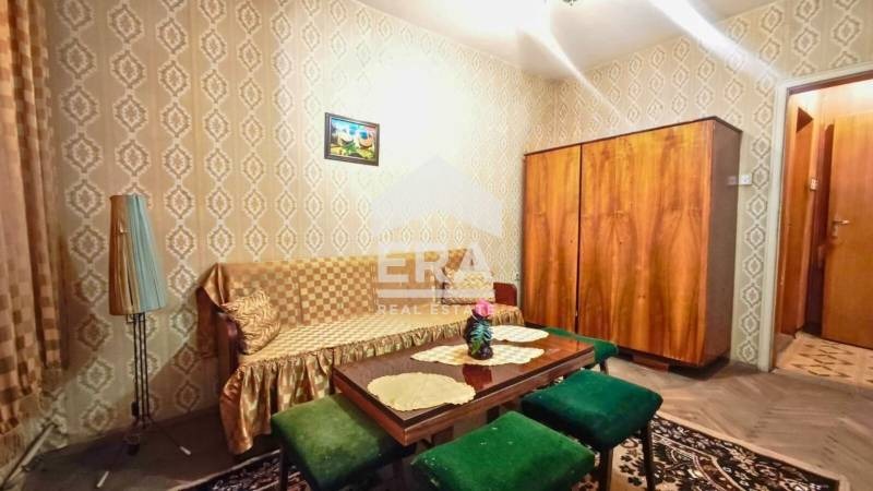 Продава 3-СТАЕН, гр. Търговище, Център, снимка 4 - Апартаменти - 54772535