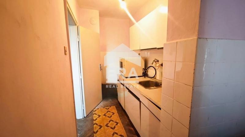 Продава 3-СТАЕН, гр. Търговище, Център, снимка 5 - Апартаменти - 54772535