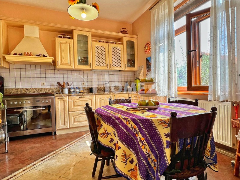 Продава  Къща област Пловдив , с. Куртово Конаре , 272 кв.м | 28394675 - изображение [3]