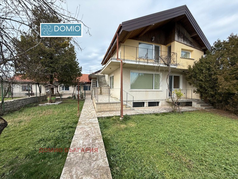 Продава КЪЩА, с. Българево, област Добрич