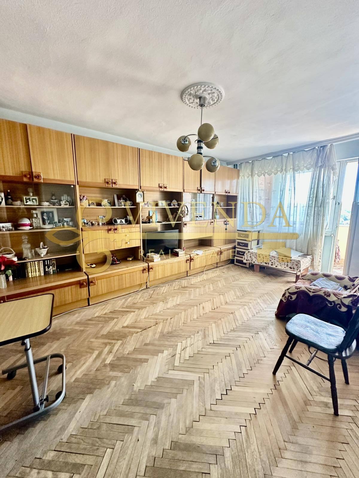 Продава 4-СТАЕН, гр. Плевен, Сторгозия, снимка 2 - Апартаменти - 56312677