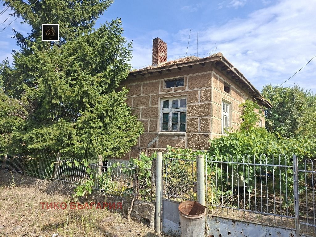 Продава КЪЩА, гр. София, с. Лозен